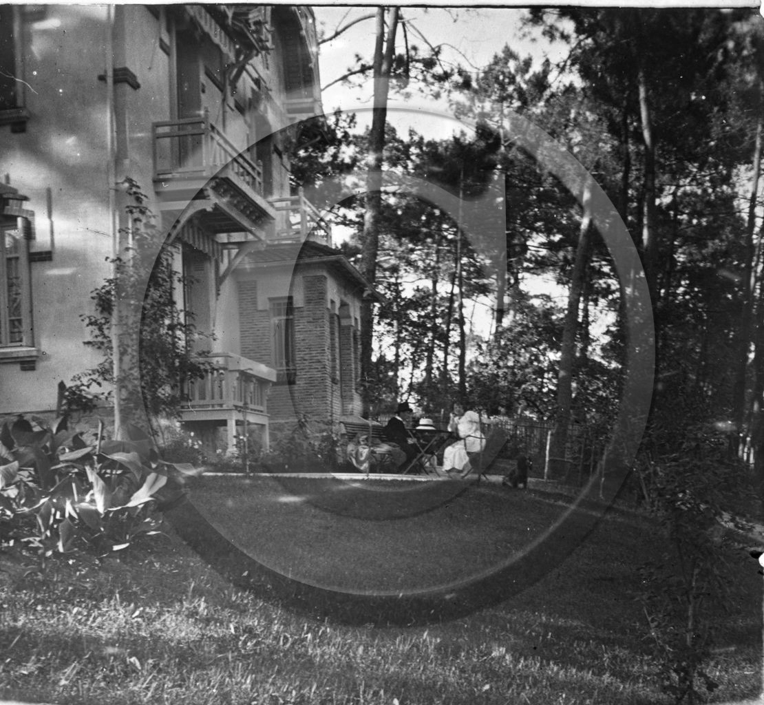 arc 4632  villa des Lavergne .jpg