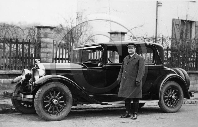 AU 2212  Buick faux cabriolet 1928 .jpg