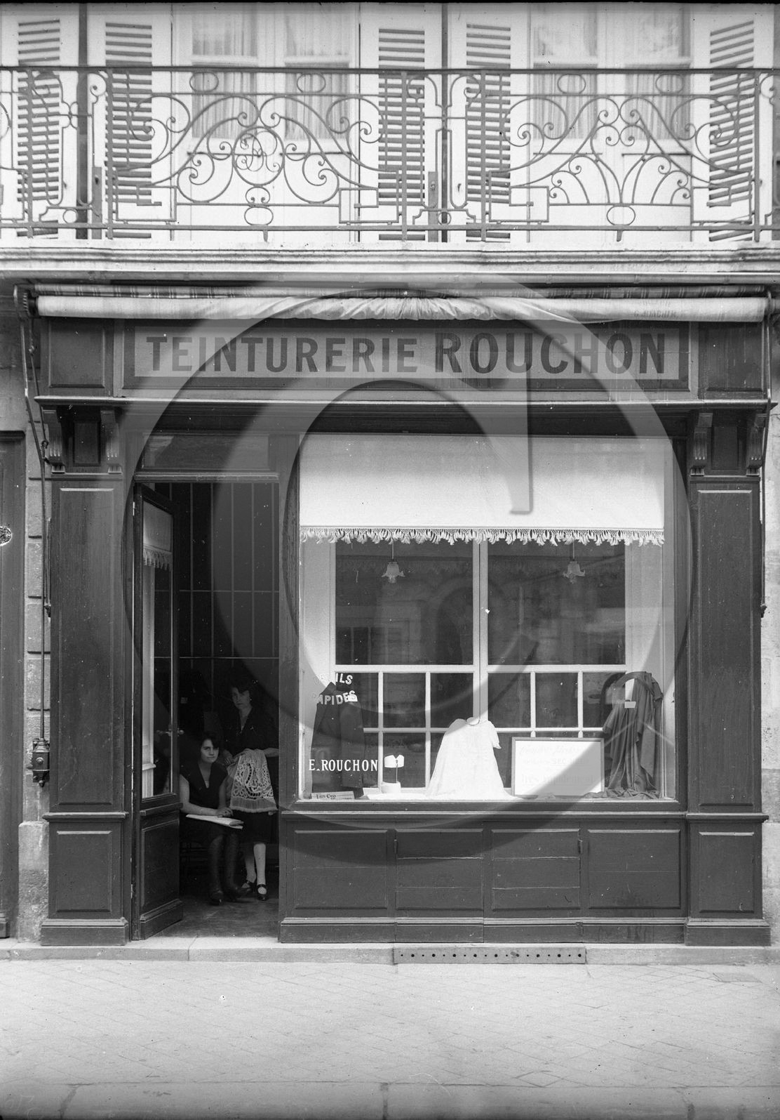 BX 387   rouchon  RUE DE LA BENATTE.jpg