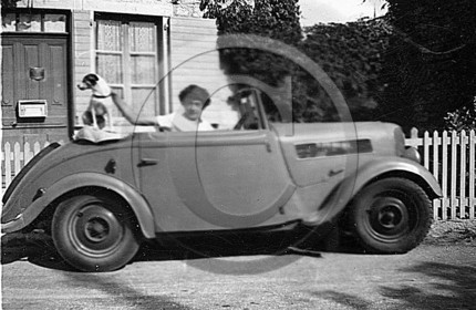 AU 4069 Rosengart d'aprés photo   .jpg