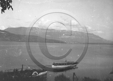 BA 1052 bateau a aube Hautecombe etville d'Aix.jpg