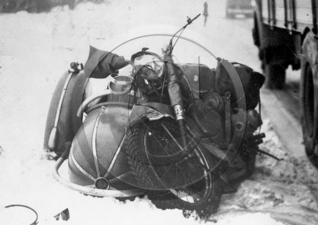 MOV 254 moto side BMW  accident  .jpg