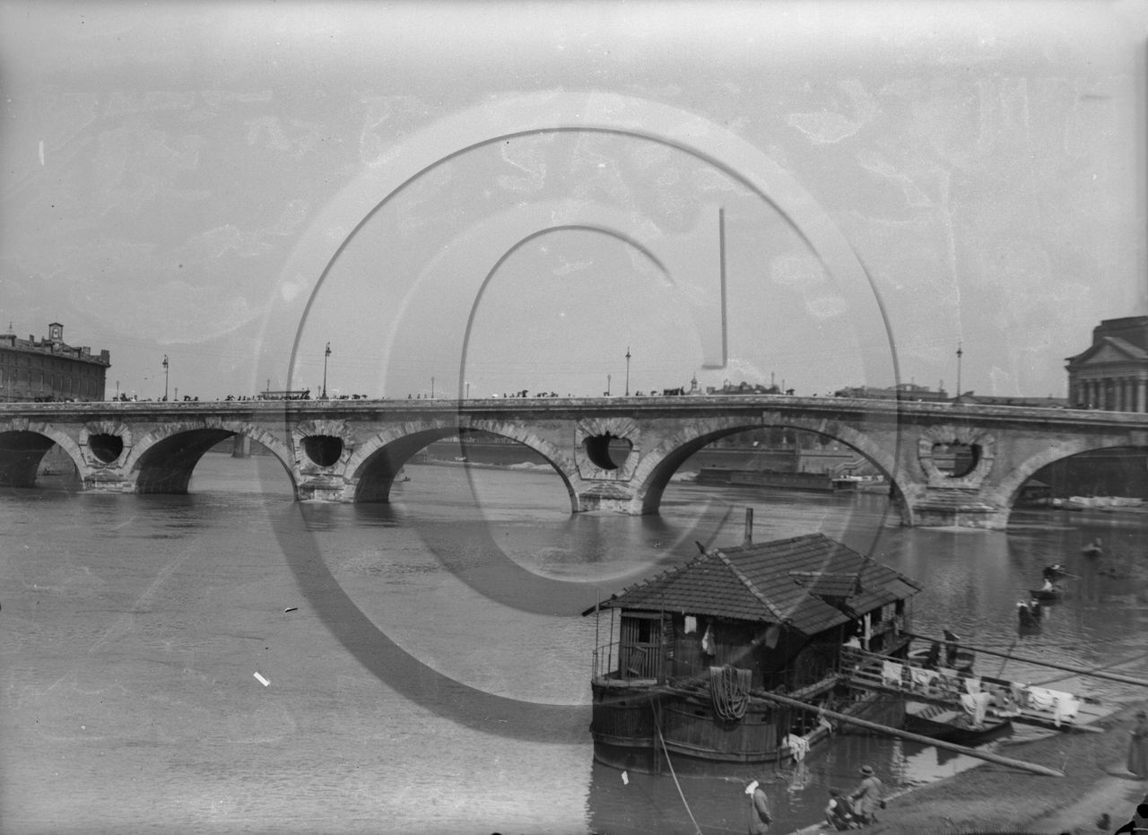 BA 326  bateau lavoir .jpg.jpg