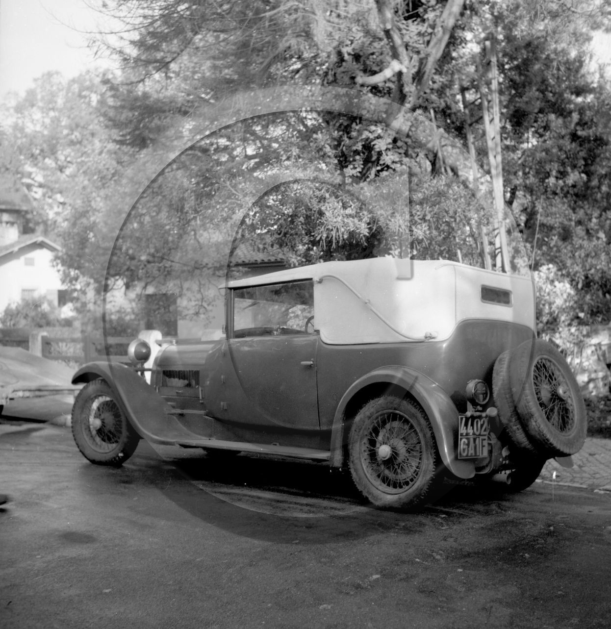 au 583 Bugatti T 44 Van Vooren  .jpg