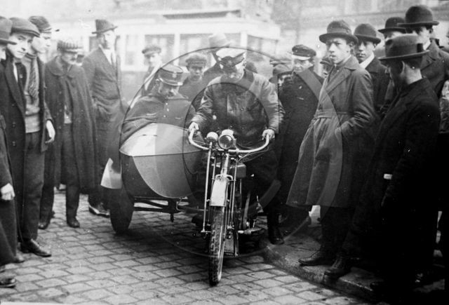 mov 281 moto side agent de police photo Roll .jpg