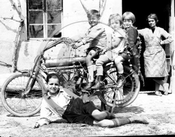 mov 264 moto enfants .jpg