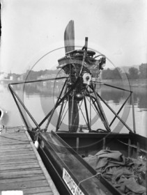 BA 1494  moteur de hydroglisseur Dumond Galvin  .jpg