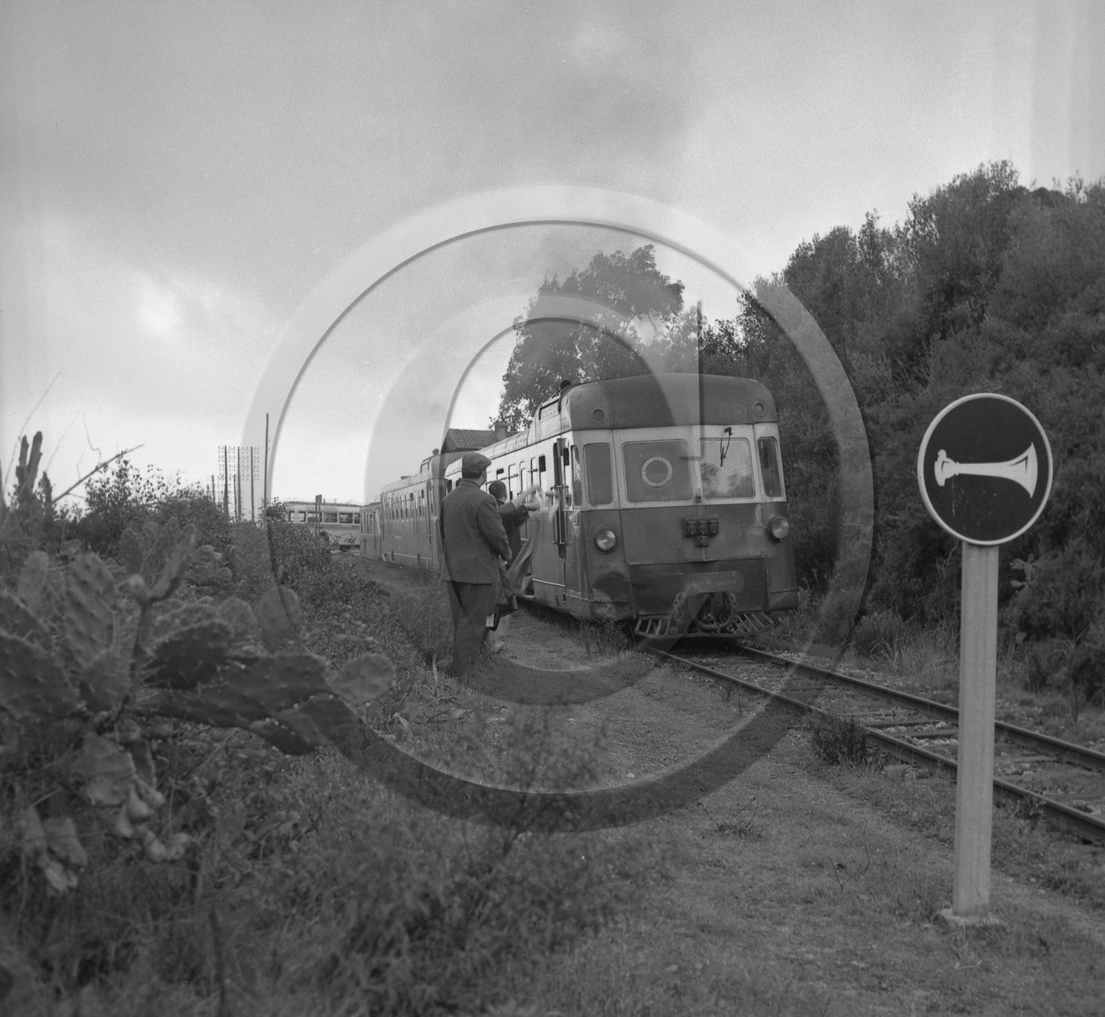 CH 108 AUTORAIL EN CORSE.jpg