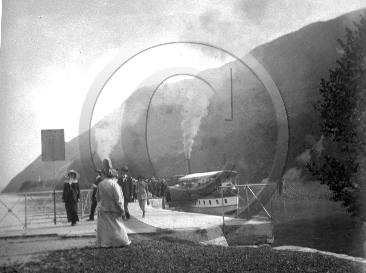 BA 1068  vapeur transport de passagers.jpg