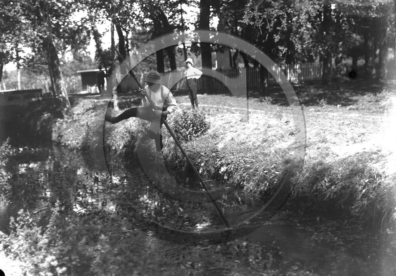 BX 238  Bègle  parc de Mussonville.jpg