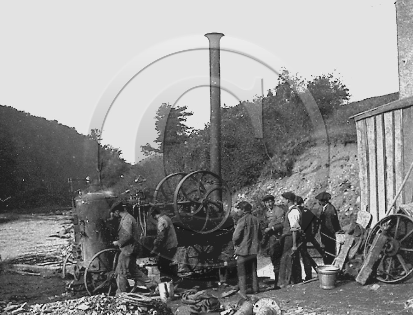 AG 247  usine de vizens.jpg