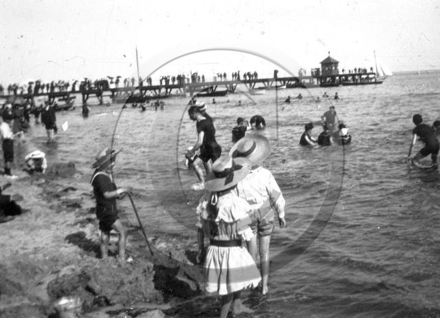 arc 4582 jetee Eyrac .jpg