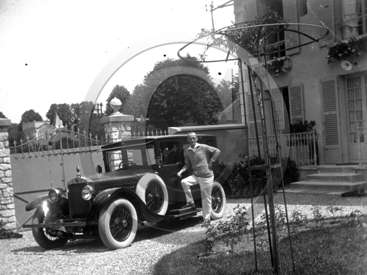 AU 2833 Delage .jpg