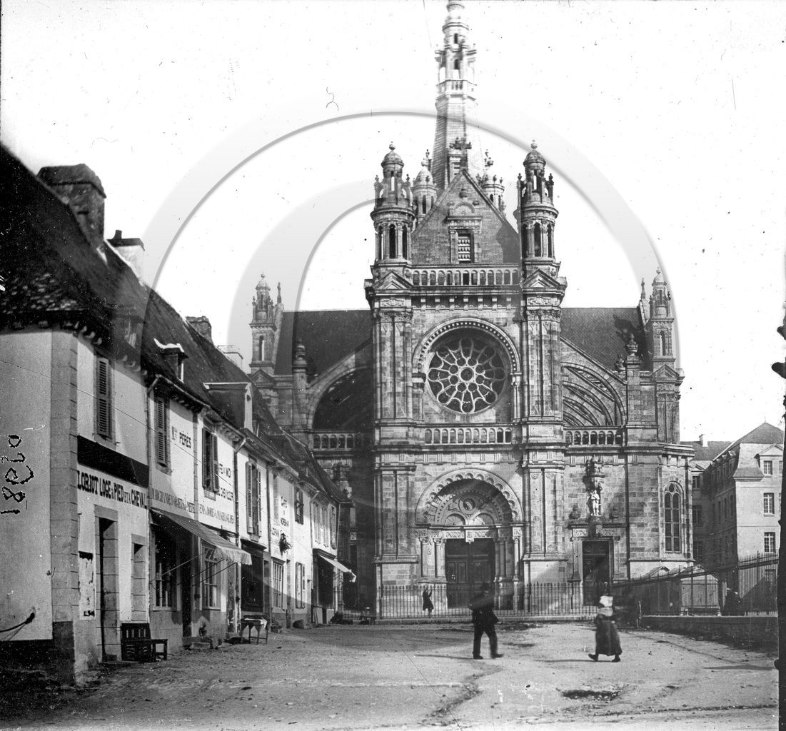 vi  2072 ste Anne d Auray  dpt 56 .jpg