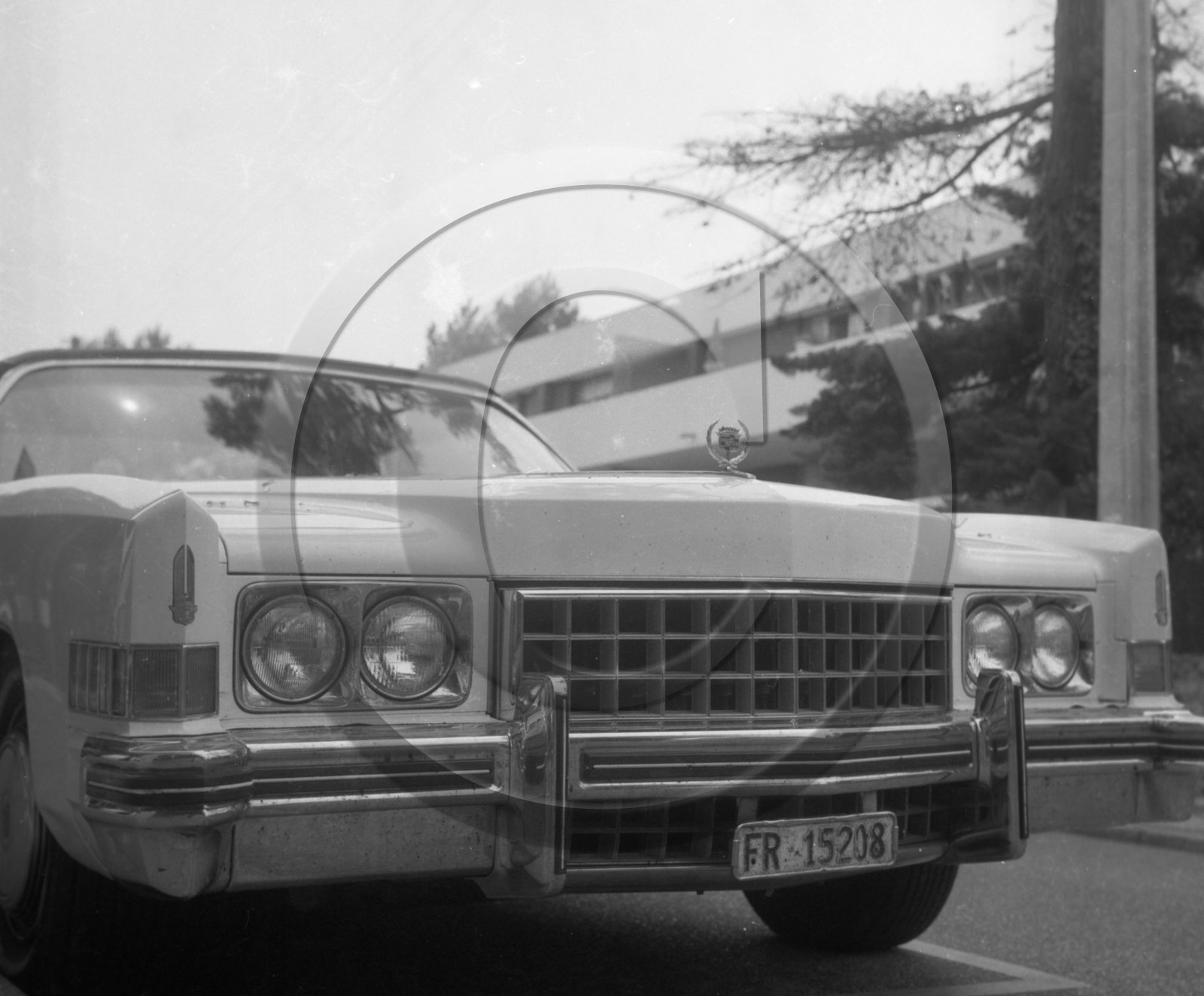 AU 388 Cadillac eldorado cabriolet 1972 .jpg