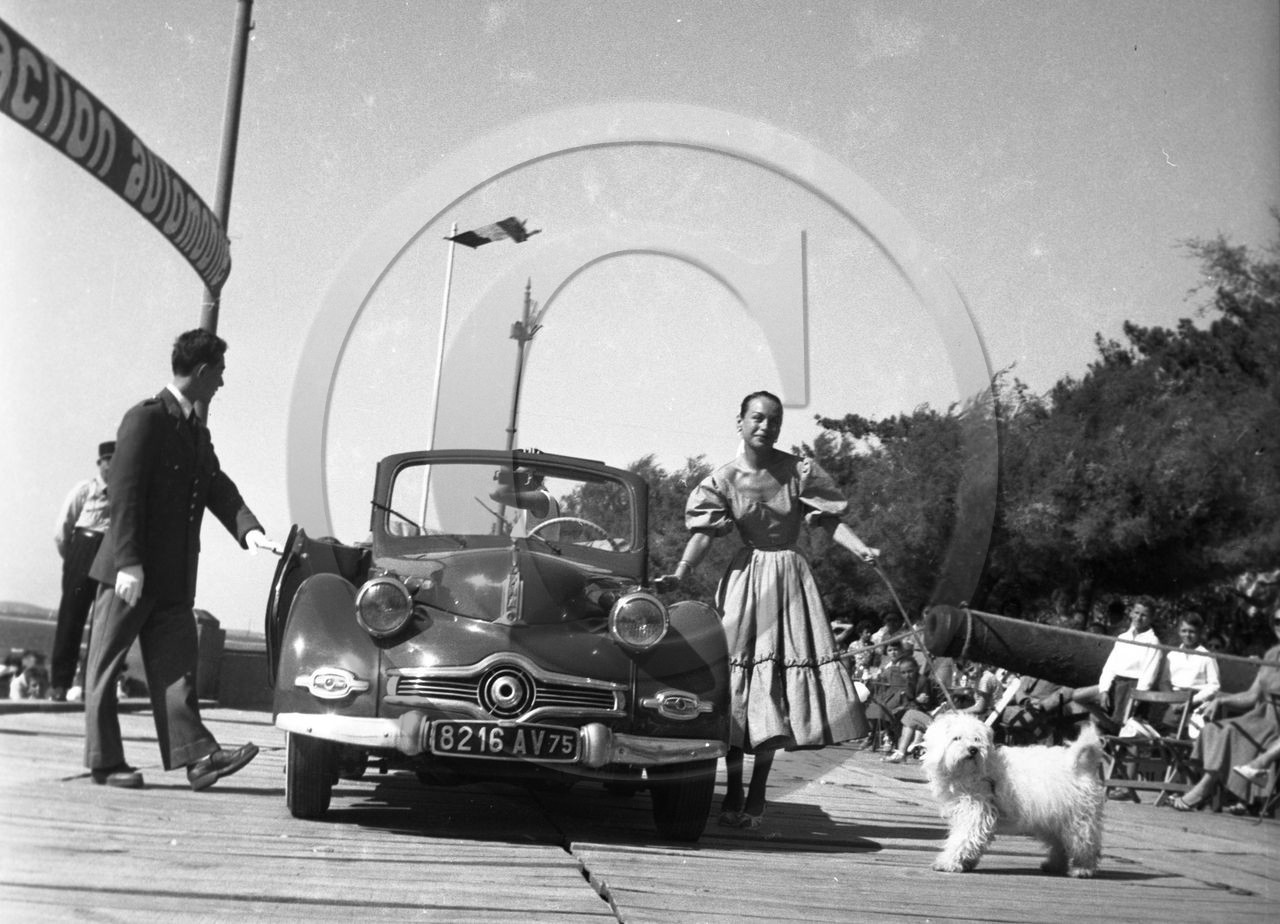 CE 160 panhard  Concours elegance Le Moulleau Années 50  .jpg