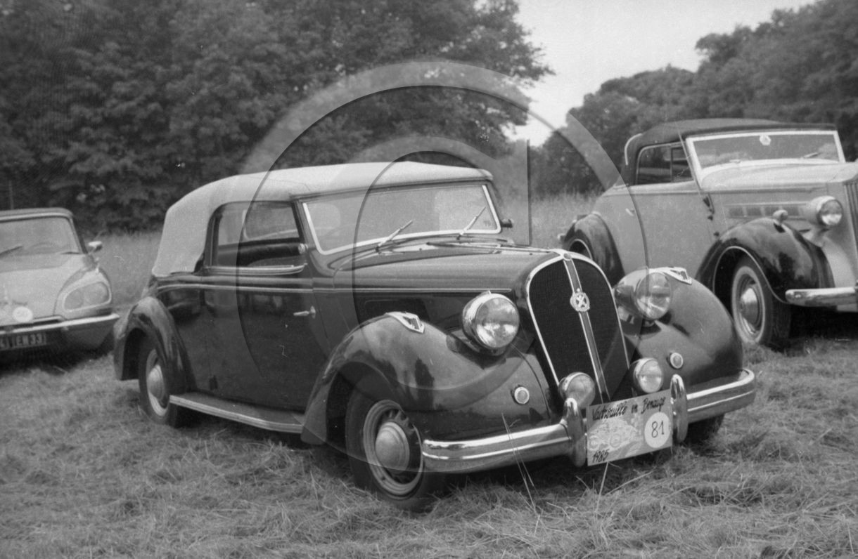 AU 1061 Hotchkiss  .jpg