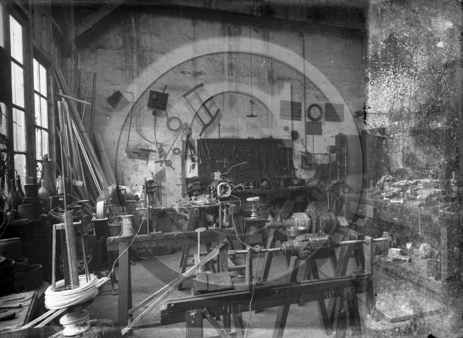 BX 427  boite 13x18 .jpg