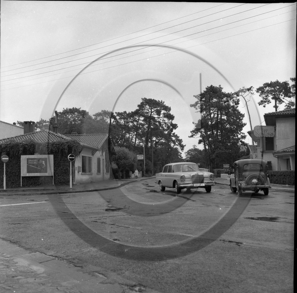 AU 1383  Rosengart .jpg