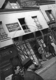 i -3Montmartre place du Tertre- Dargence-.jpg