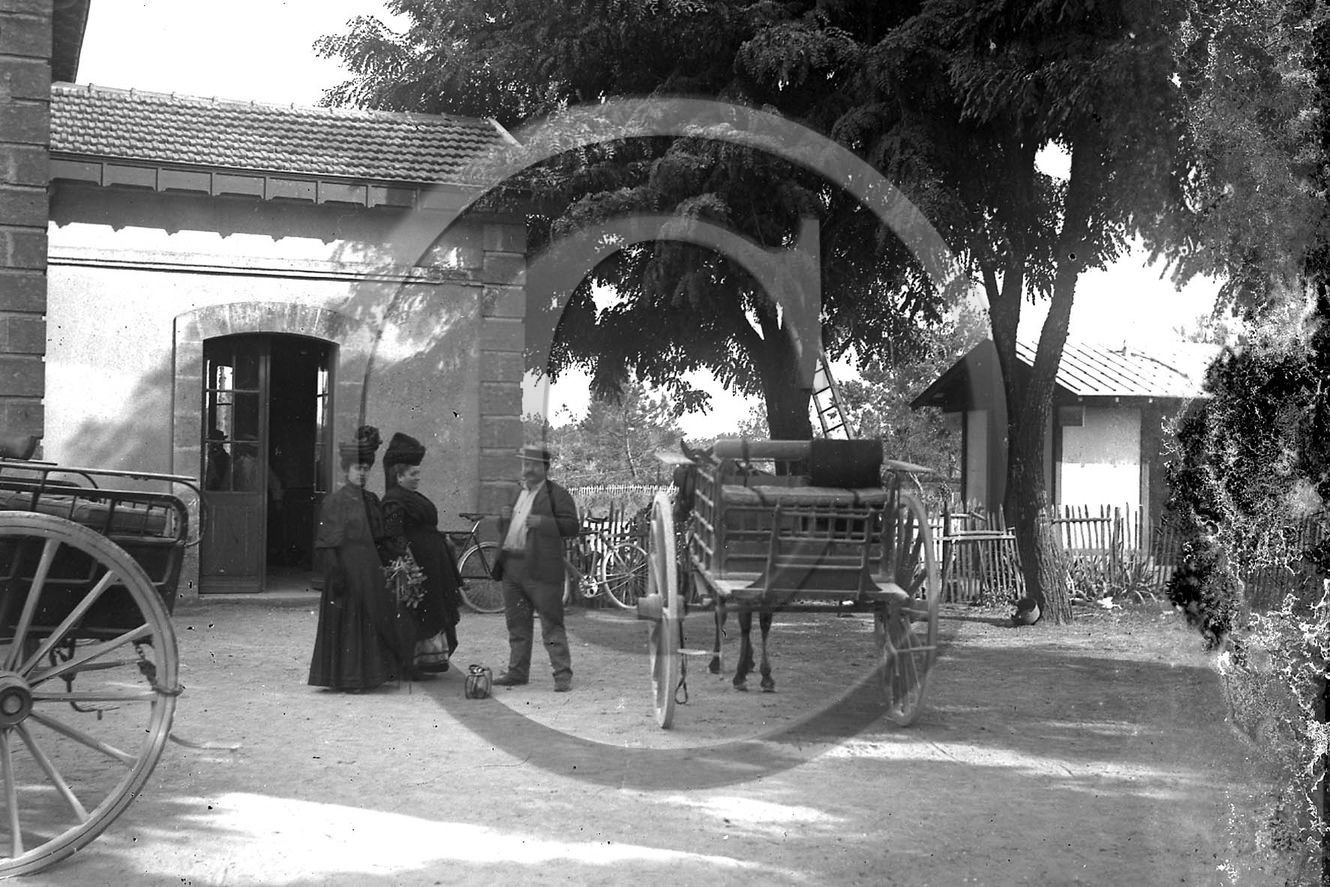 vi  259  Soulac la gare.jpg