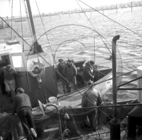 Arcachon 1 mars 1968 chalutier Belle Aventure - 1-.jpg