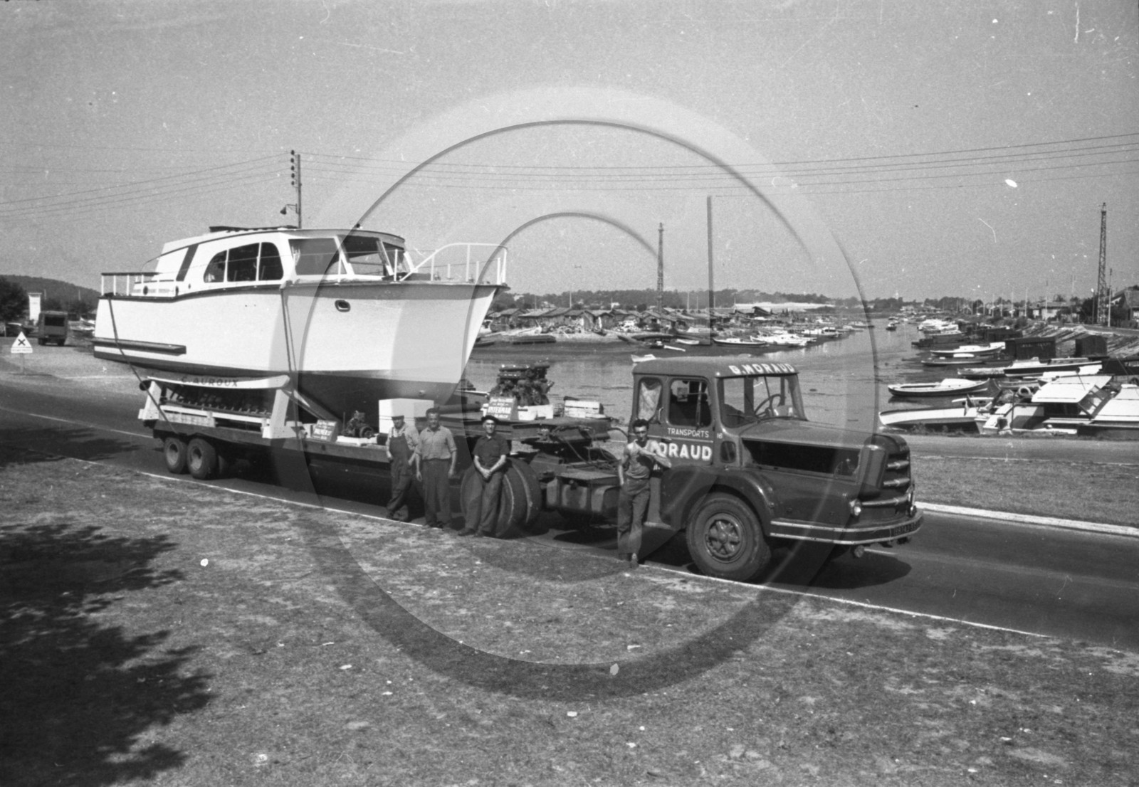 arc 1875 camion Giraud .jpg