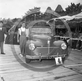 AUCE 529 Peugeot 203 cabriolet .jpg