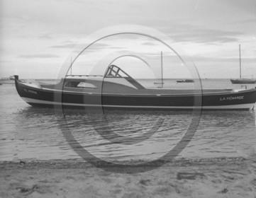 arc 1897 pinasse la peinarde.jpg