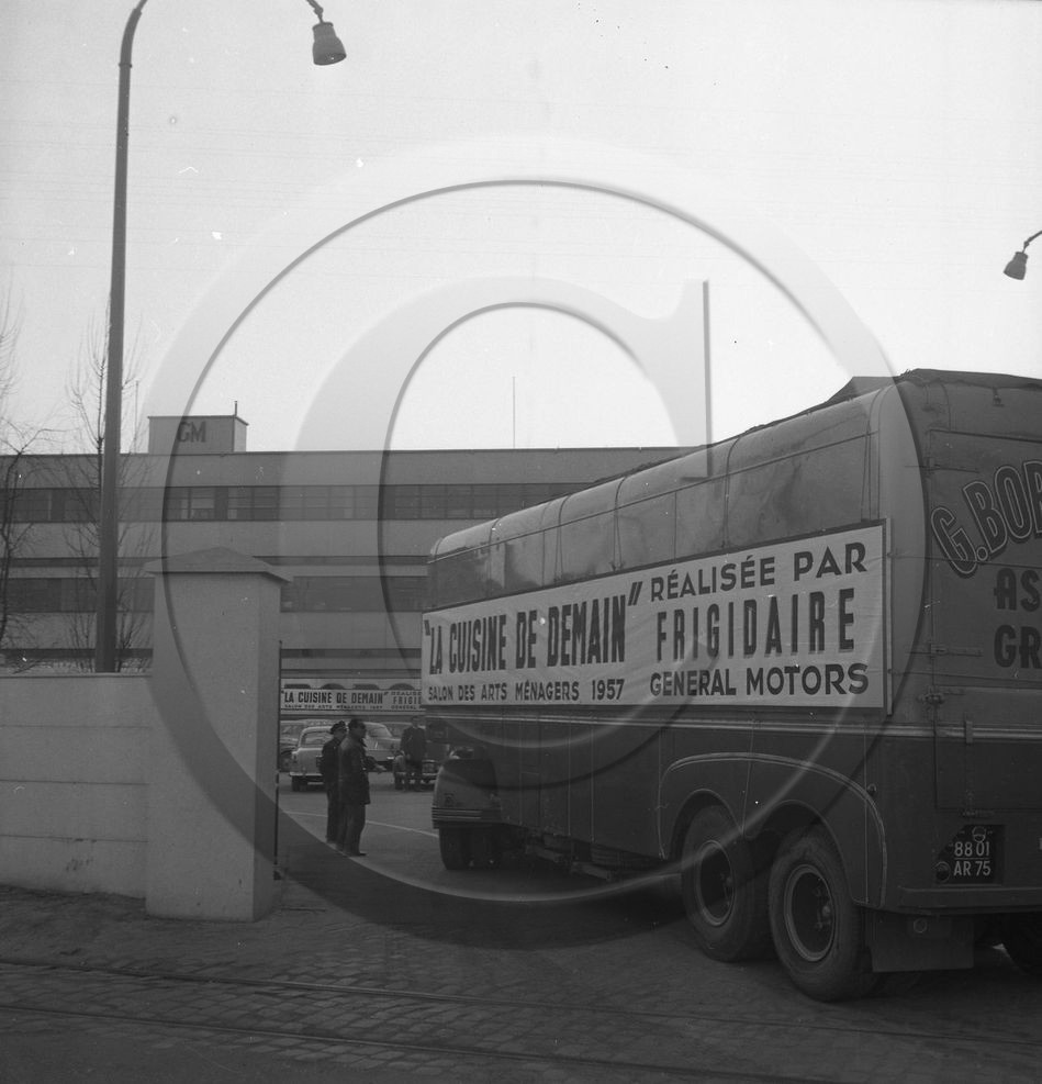 AUU 43 camion Bernard transports Borca.jpg