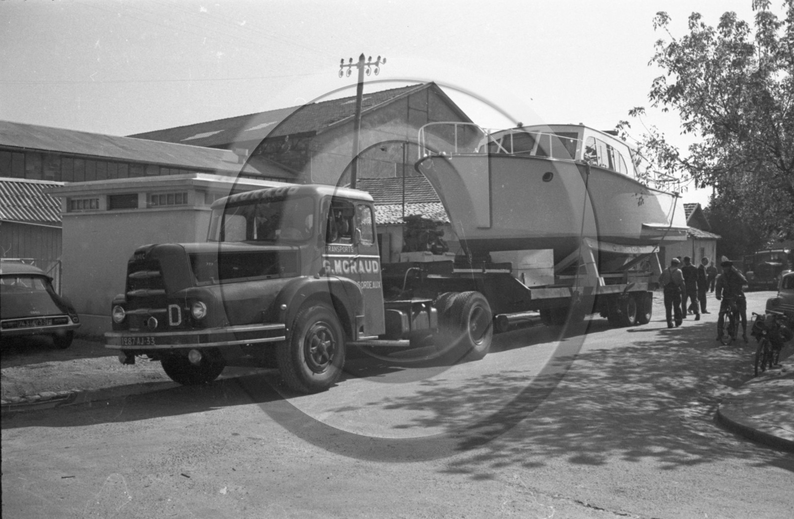 arc 1868 camion Giraud .jpg