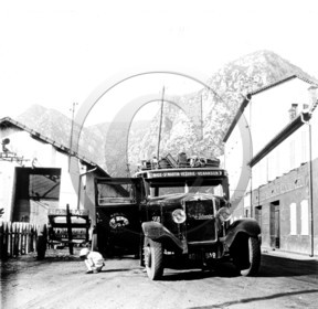 auu 472 autocar Rochet  Schneider ligne Nice st Martin Vésubie Venanson.jpg