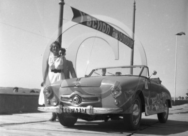 CE 162 panhard dyna junior concours elegance années 50  .jpg