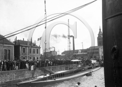 BA 1438 navire de guerre  guerre sous marin .jpg