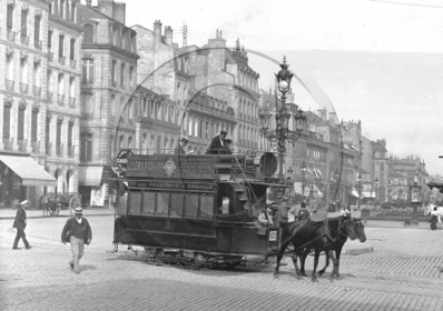 BX 410 cadré tram.jpg