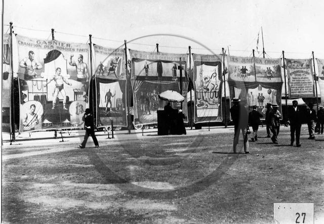 FO-CIRQUE  27 Barnum Bordeaux.jpg