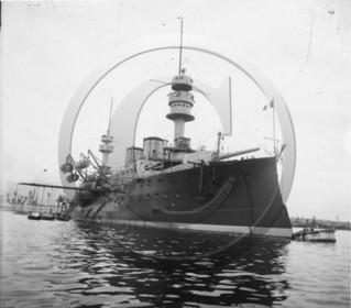 BA 724 bateau de guerre .jpg