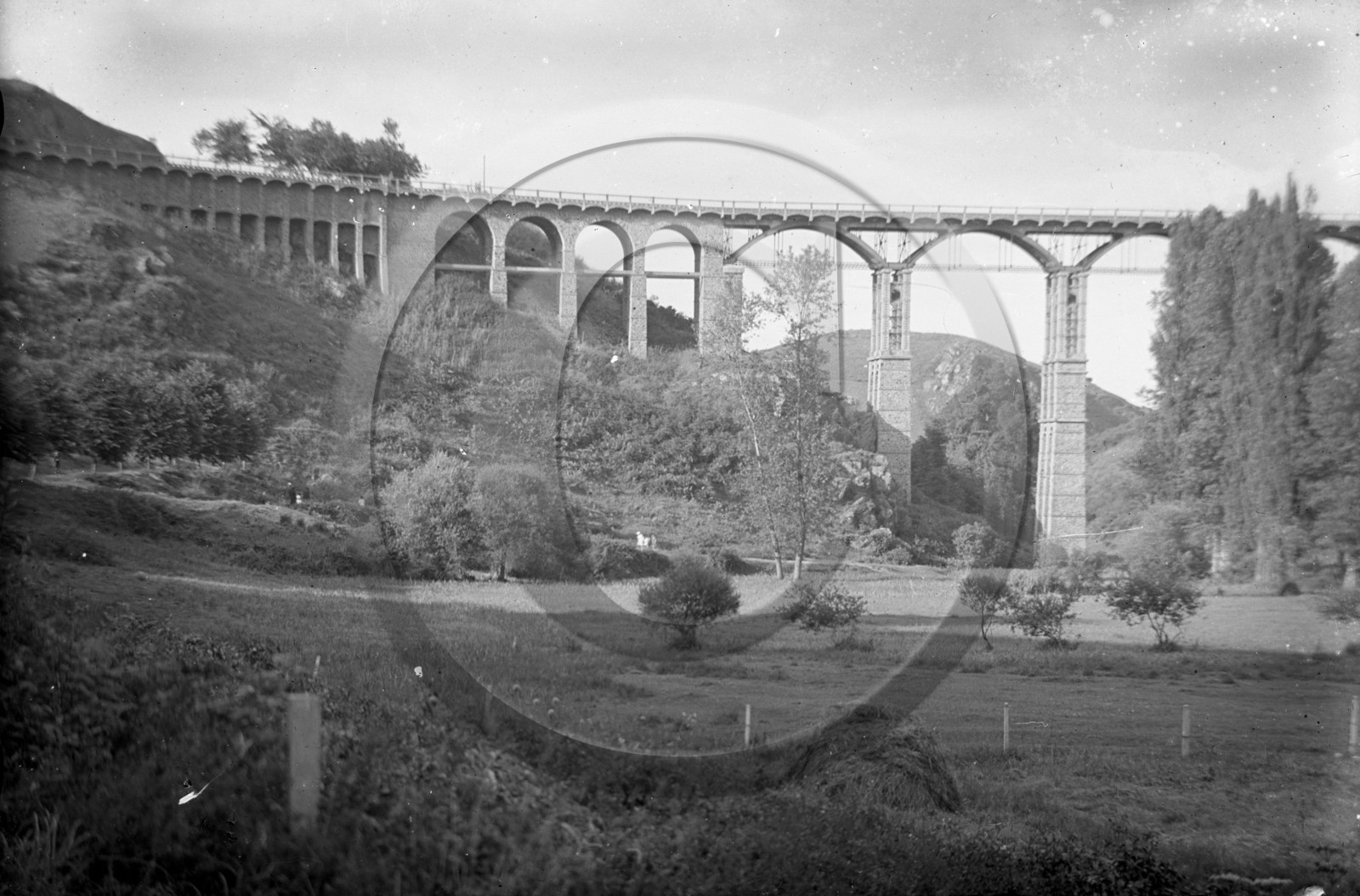 architecture 18 pont en pierres .jpg