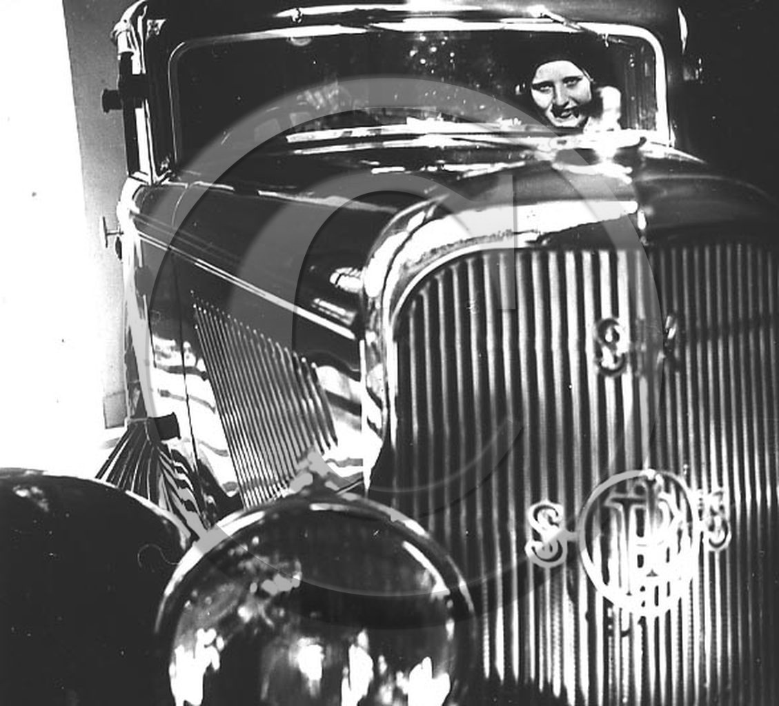 au 2247 panhard .jpg