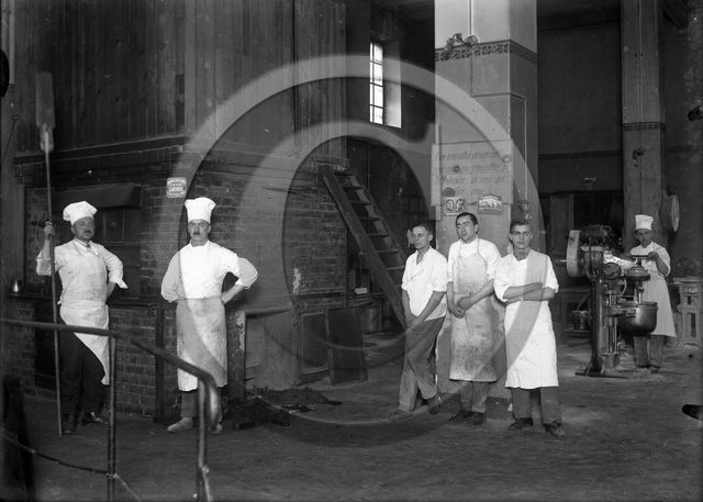 Treves  magasin central des cooperatives generales  armee du Rhin boulangerie  Allemagne.jpg