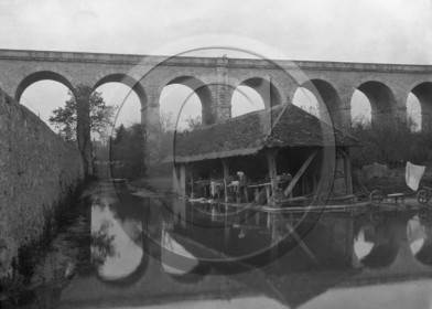 vi  1362  lavoir couvert acqueduc.jpg