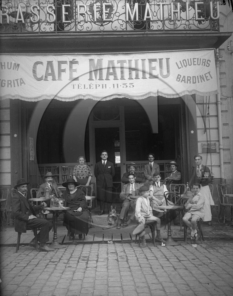 ME 27 cafe Mathieu .jpg