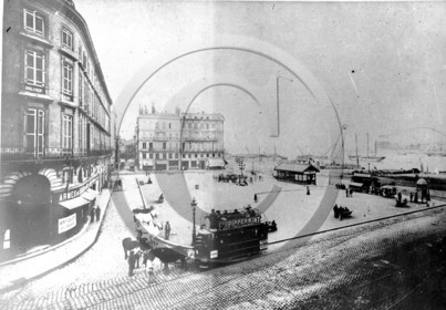 BX 411  boite 13x18 .jpg