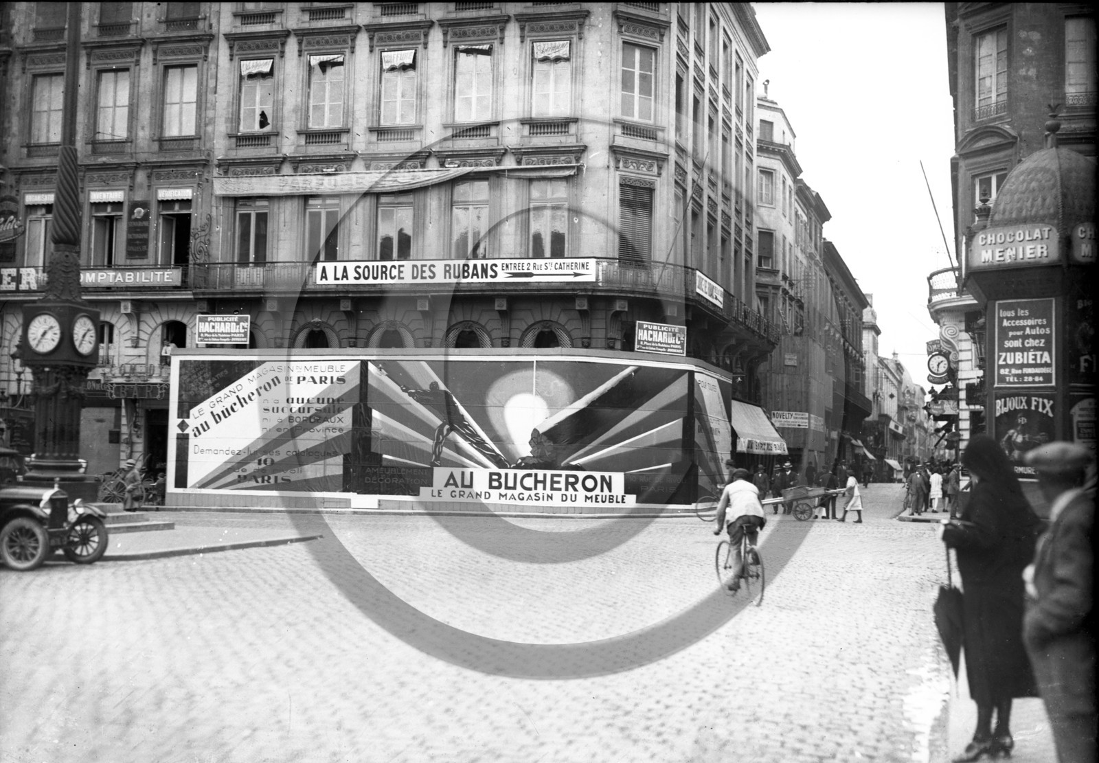 BX 533 place de la comédie - rue ste Catherine.jpg