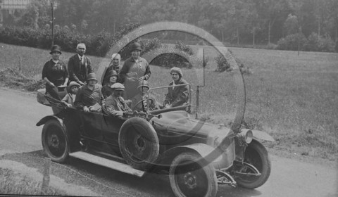 au 663  Panhard .jpg