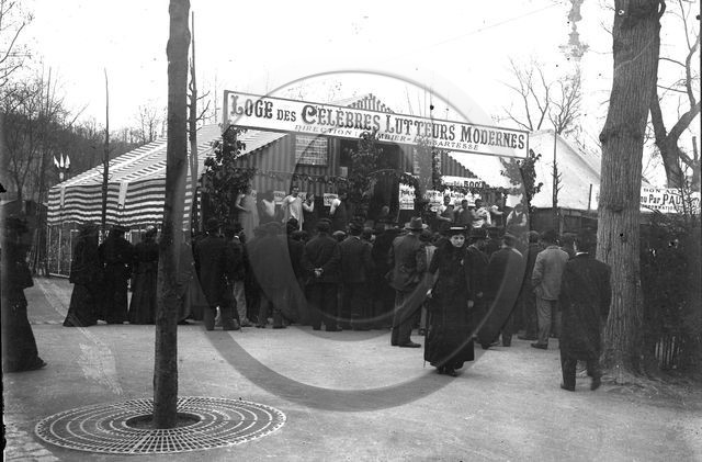 FO-CIRQUE  38  lutteurs modernes  Bordeaux .jpg