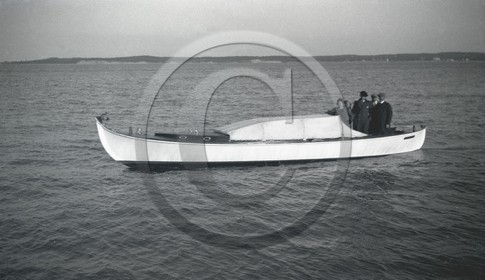 arc 1534 lancement de l'océanide 4 mars 34.jpg