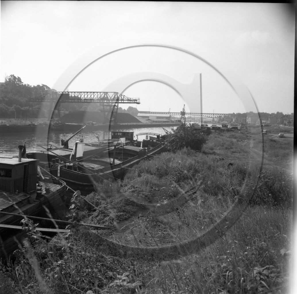 BA 1516 péniche Nicole .jpg