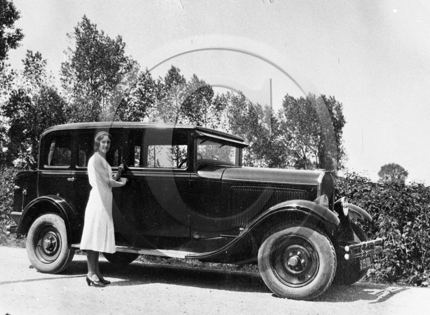 AU 989 Chenard Walker .jpg