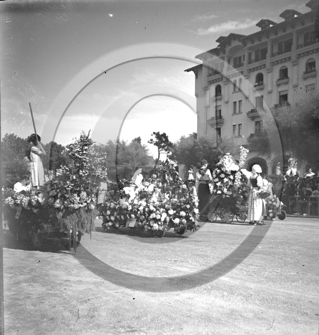 vi  1537 Hendaye corso fleuri dpt 64.jpg